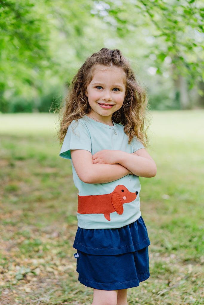 Mintgrünes Kinder T-Shirt mit Dackel aus Biobaumwolle von internaht